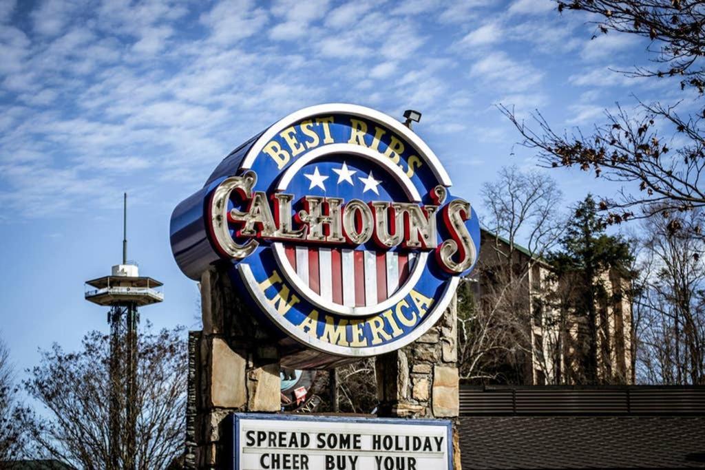 Downtown Gem 102 - Walk To The Shops & Trails * Gatlinburg